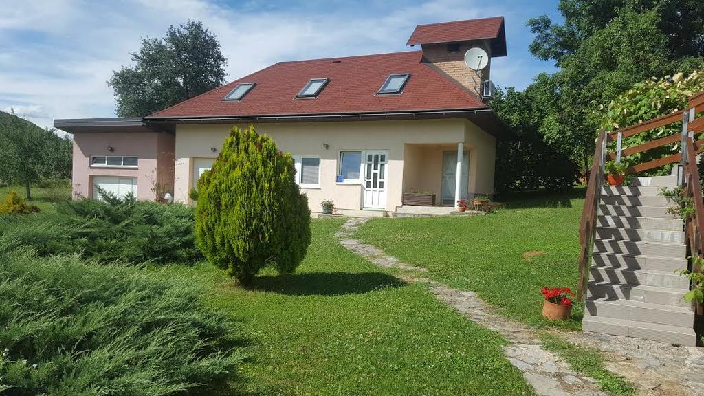 Apartment Oreskovic Otočac Exterior foto